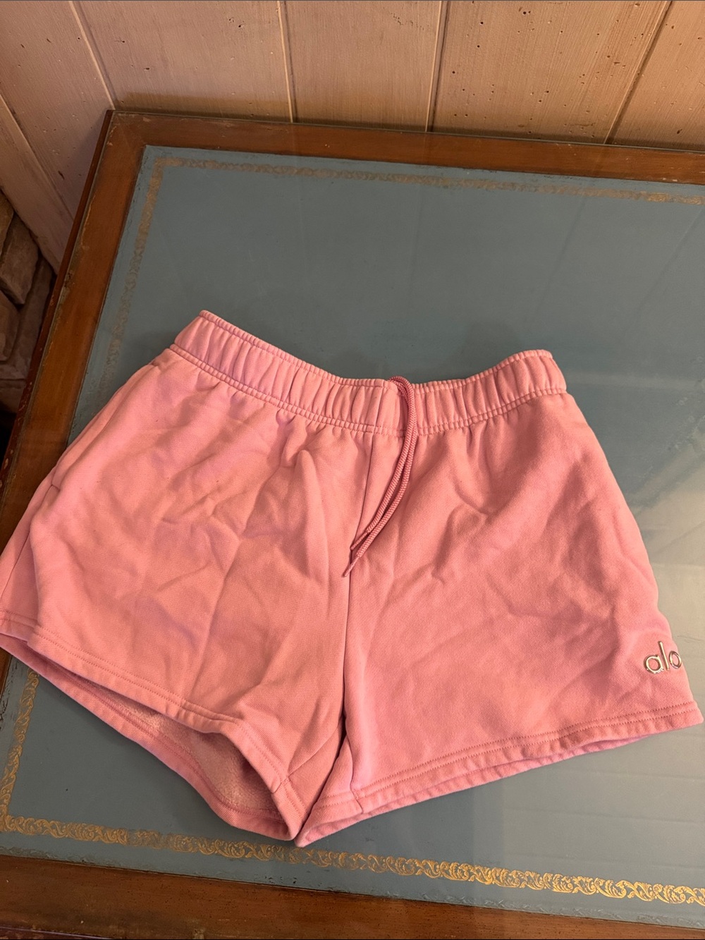 ALO Yoga Light Pink Athletic Drawstring Shorts size medium 💖 brand new!!